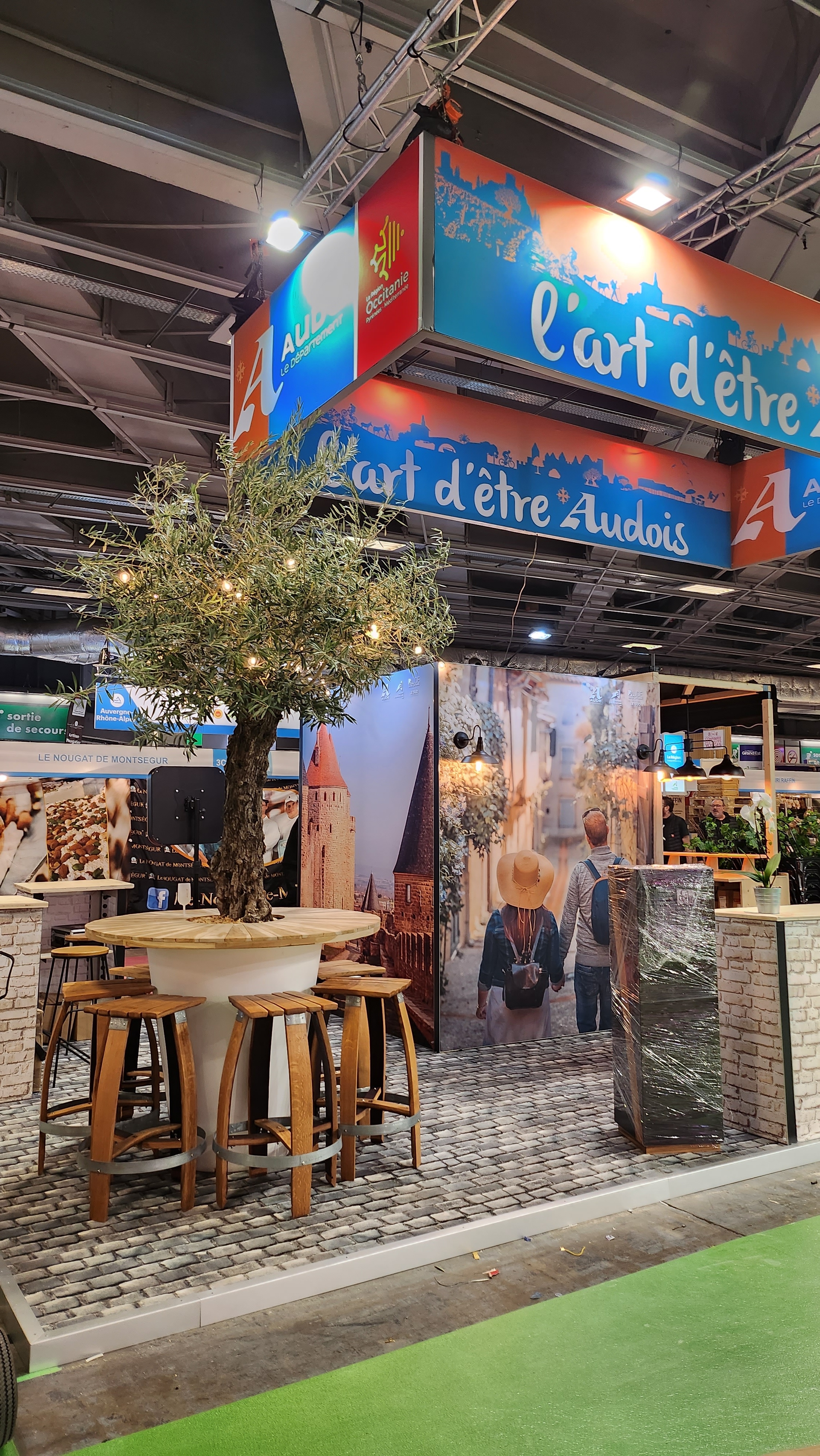 Espace dégustation guiguette sur le stand de l'aude au SIA Paris 2023